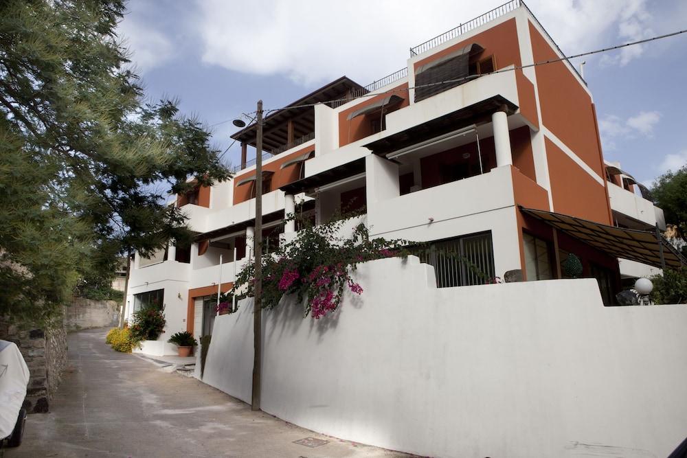 Residence Hotel Baia Portinenti Lipari  Luaran gambar