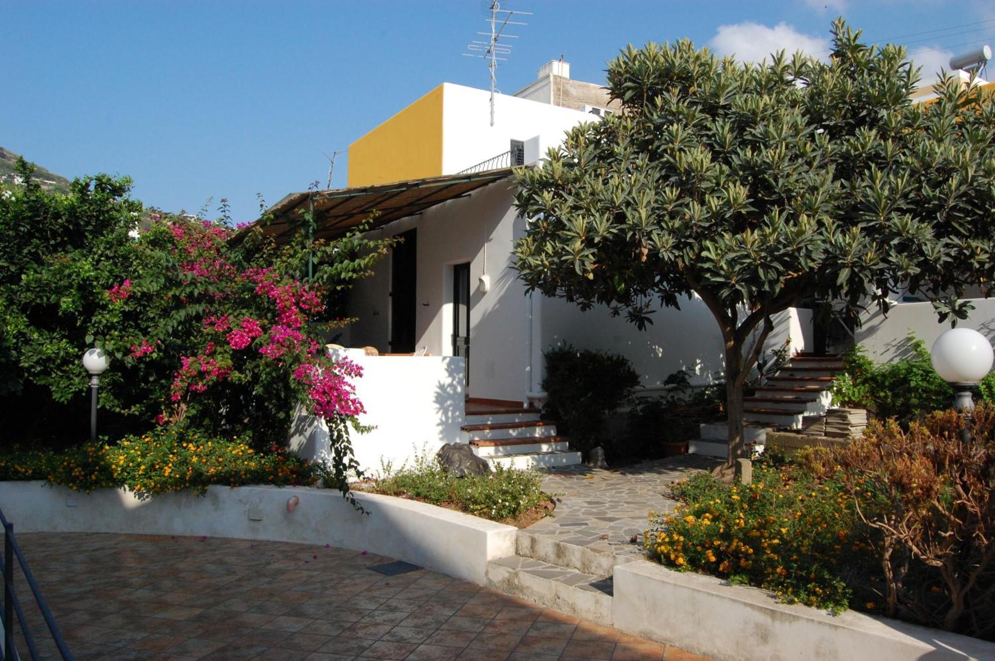 Residence Hotel Baia Portinenti Lipari  Luaran gambar