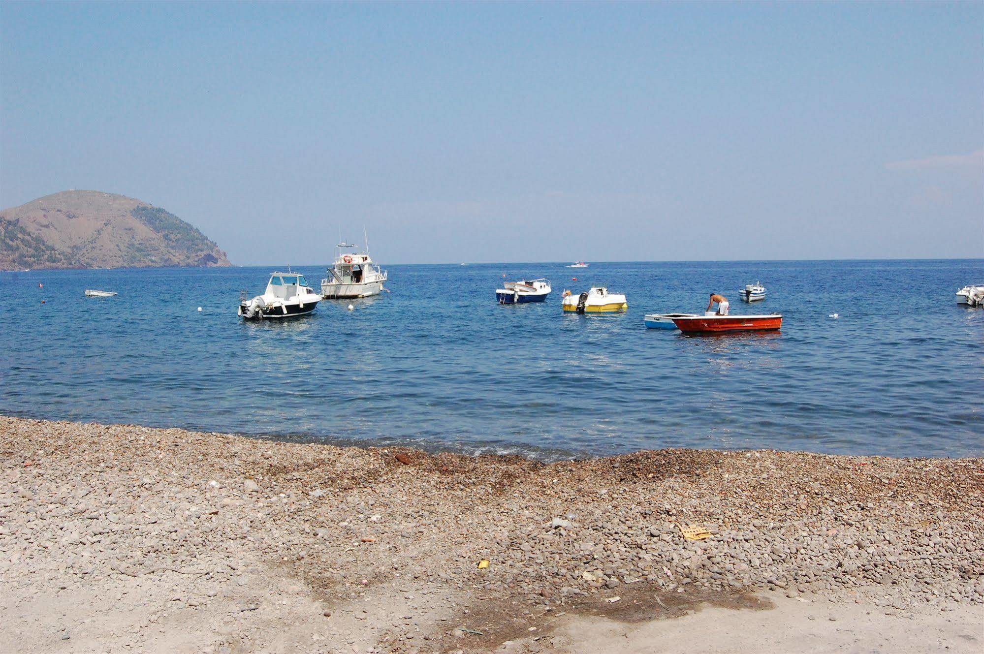 Residence Hotel Baia Portinenti Lipari  Luaran gambar